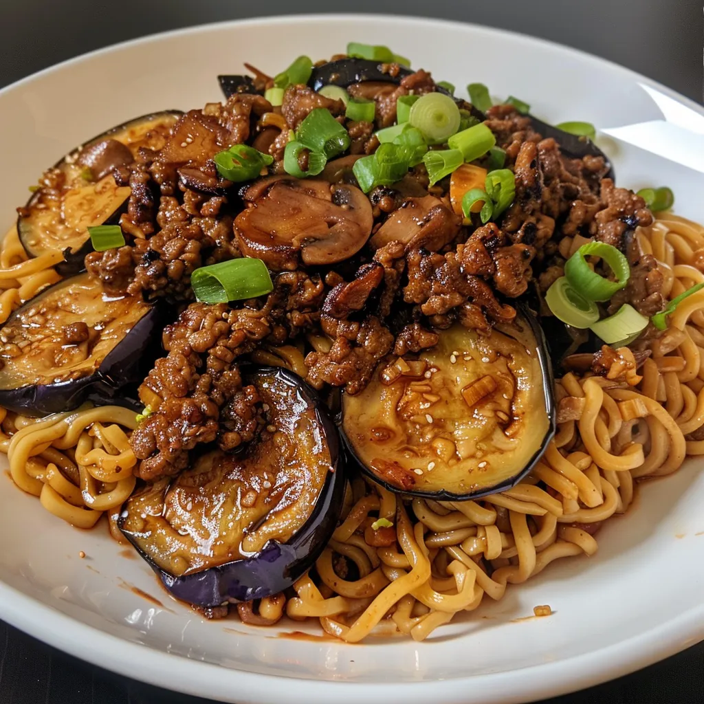 Pâtes au bœuf, champignons et cacahuètes