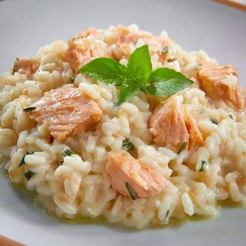 Saumon et riz crémeux au Cookeo, une idée facile pour un repas savoureux.