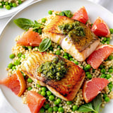 Poisson doré avec couscous au pesto